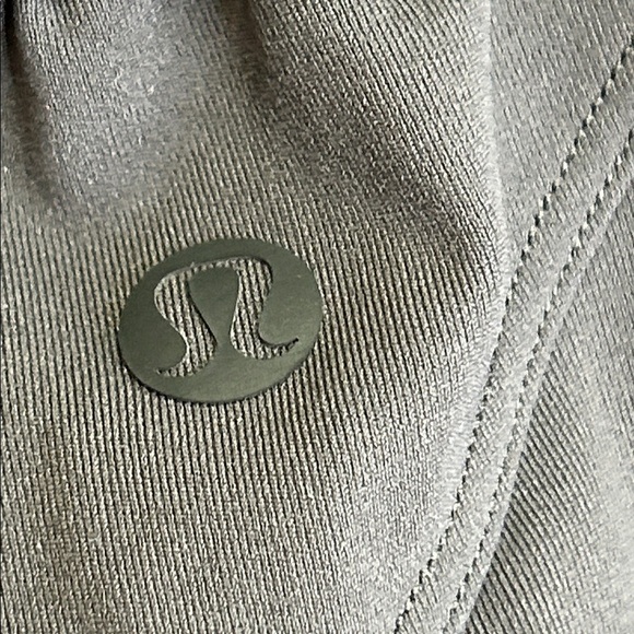LULULEMON ATHLETIC PANTS STRETCH HIGH RISE FULL LENGTH GRAY JOGGER PANTS SZ 6 - Picture 4 of 11